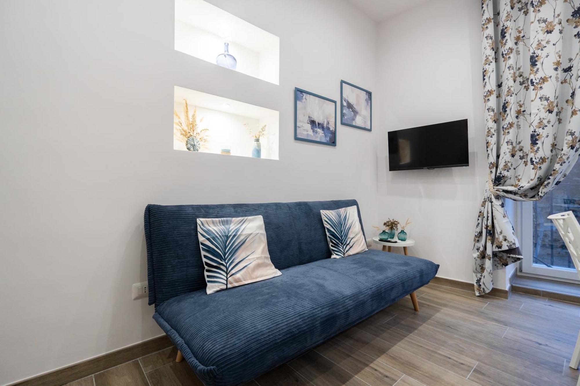 La Casa Di Bianca - Modern Suites Near Plebiscito Nápoly Kültér fotó